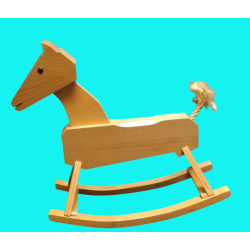 Antiguo caballo para los muñecos chiquitines de Famosa
