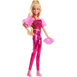 Barbie deluxe metallic con corse rosa de Mattel