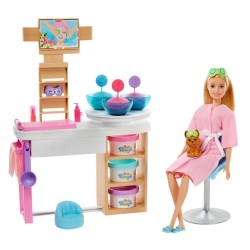 Barbie con su mascarilla y playset de spa de Mattel